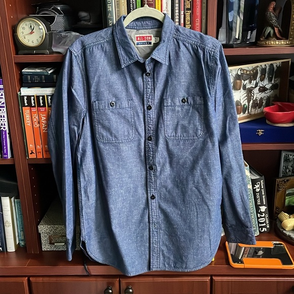 Men’s long sleeved button down denim shirt size M - Picture 4 of 9